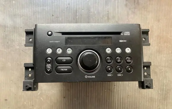 Suzuki Grand Vitara II Radio/CD/DVD/GPS head unit 3910165JA 3910165JA0 CQMX0471AK