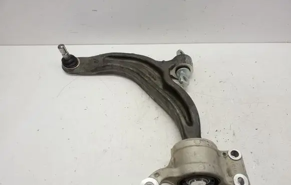 Chrysler Pacifica Front lower control arm/wishbone 05274643AA