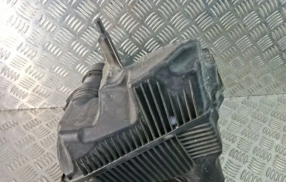 Renault Scenic II - Grand scenic II Air filter box 8200378882