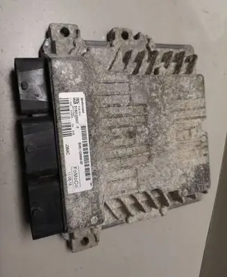 Ford Focus Engine control unit/module BV6112A650NF S180133007 SID807EVQ