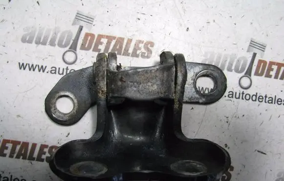 Toyota Corolla Verso AR10 Rear door upper hinge