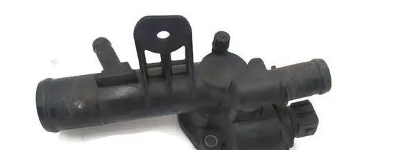 Thermostat/thermostat housing