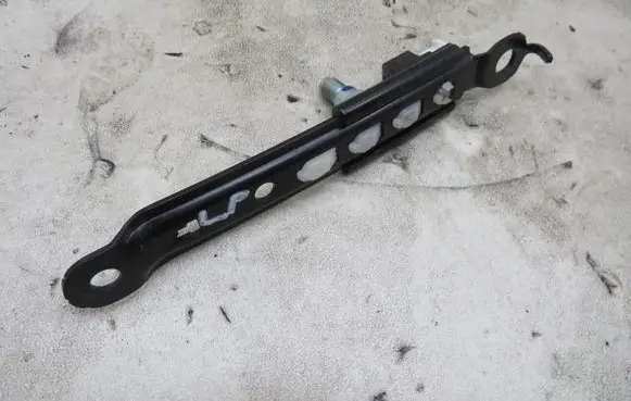 Toyota Verso Seat belt adjustment rail KRIS235789