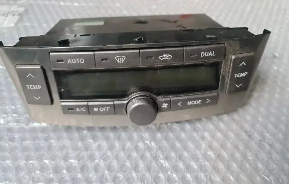 Toyota Avensis T250 Climate control unit 5590005160 MB1465700793