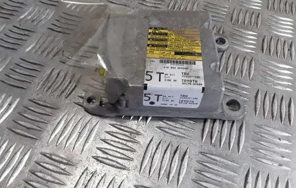 Toyota Auris 150 Airbag control unit/module 215537106 8917002560