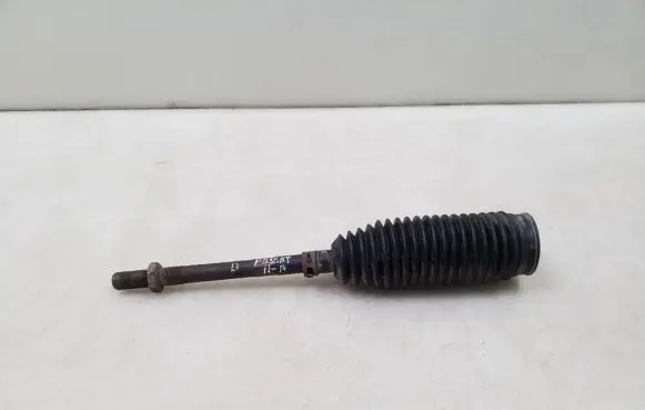 Volkswagen PASSAT B7 Steering tie rod 