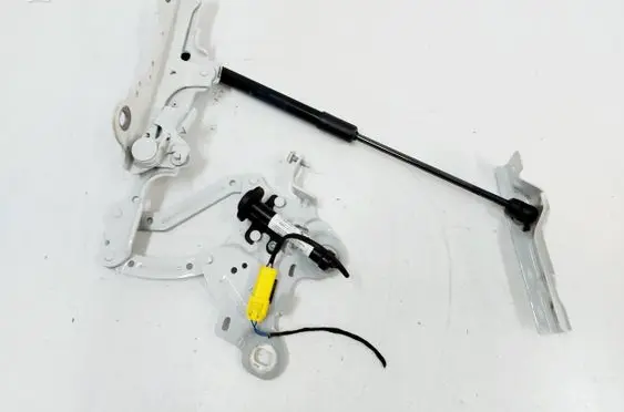 BMW X2 F39 Engine bonnet/hood hinges 7329441