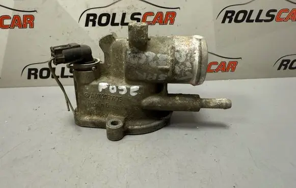 Mercedes-Benz Vito Viano W638 Thermostat/thermostat housing A6112031975