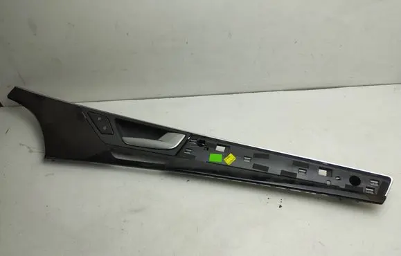 Audi A8 S8 D4 4H Front door trim bar 4H0867102