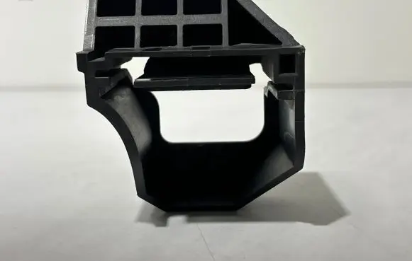 BMW 1 E81 E87 Radiator mount bracket 7526443 17117526443 171175264439