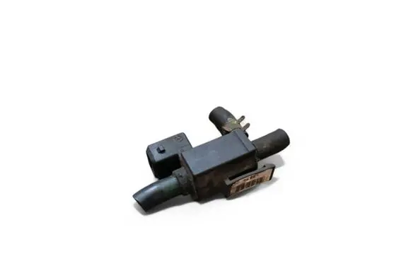 Volvo XC90 Vacuum valve 30670448 04T142