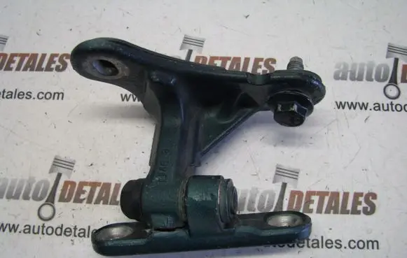 Mercedes-Benz A W169 Front door upper hinge