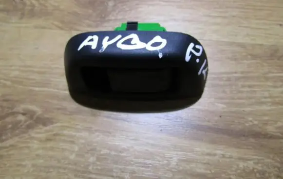 Toyota Aygo AB10 Electric window control switch 742320h010 74232-0h010