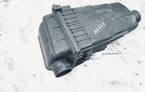 Citroen Xsara Picasso Air filter box 9634107180 9628427080
