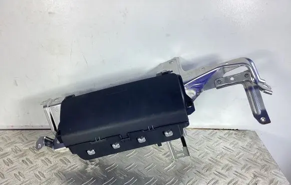Lexus RC Knee airbag 0589P1000369