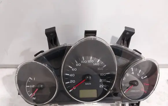 Mitsubishi Colt Speedometer (instrument cluster) M0038001 MV0038001 MM0038001