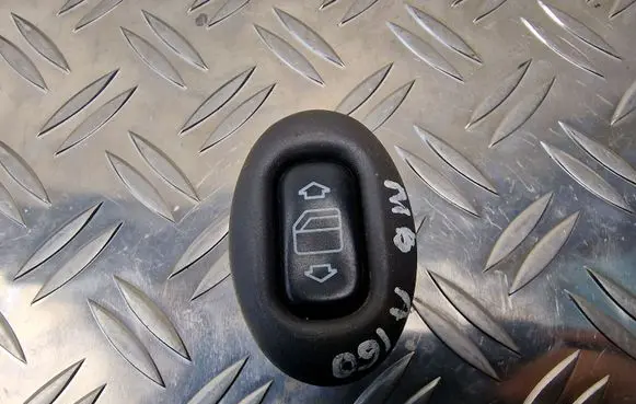 Mercedes-Benz A W168 Electric window control switch 2108208210
