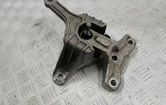 Hyundai Kona I Engine mount bracket 21860K4000