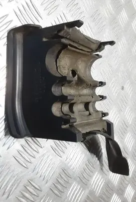 Mercedes-Benz ML W164 Other engine bay part A1646801025