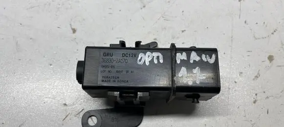 Glow plug pre-heat relay