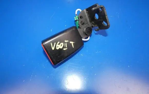 Volvo V60 Rear seatbelt buckle 