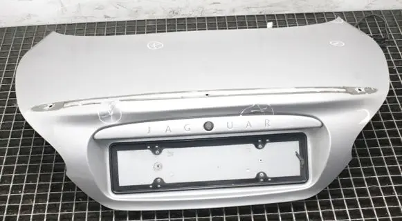 Jaguar XK8 - XKR Tailgate/trunk/boot lid