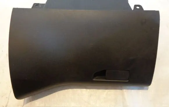 Peugeot 308 Glove box