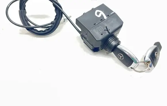 Mercedes-Benz CLC CL203 Ignition lock A2095453908