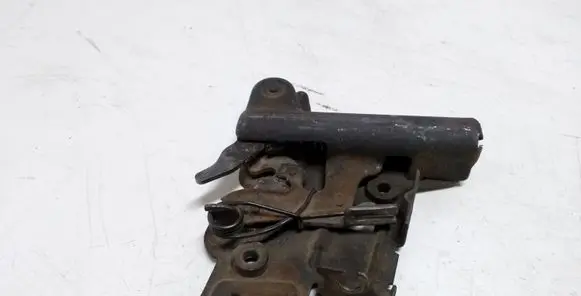 Engine bonnet/hood lock/catch