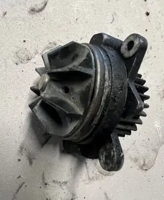 Renault Vel Satis Water pump 129208041 0904100