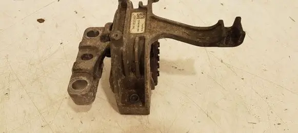 Seat Leon (5F) Engine mount bracket 5Q0199262BJ