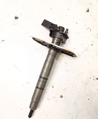 Volkswagen Golf Plus Fuel injector 03L130277 090119 0445116030