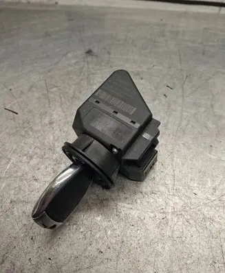 Mercedes-Benz E W211 Ignition lock 33000301 2105450208