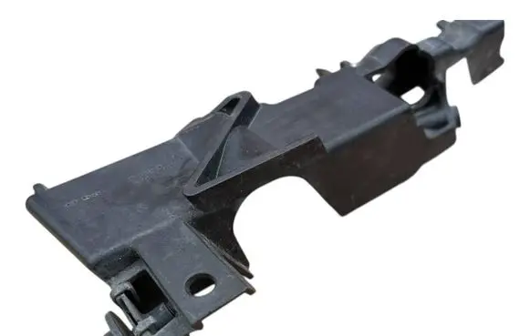 Audi A6 S6 C7 4G Front bumper mounting bracket 4G0807284