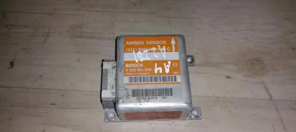 Audi A4 S4 B5 8D Airbag control unit/module 0285001038 8a0950655c