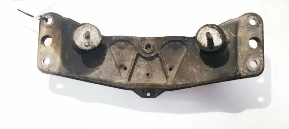BMW 7 E65 E66 Engine mounting bracket 6759680