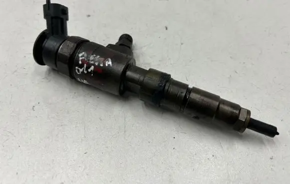 Fuel injector