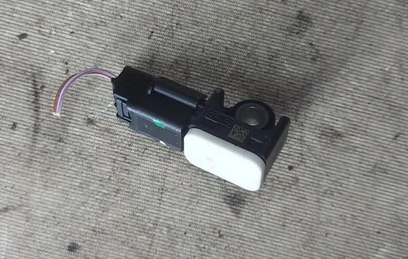 Ford Kuga I Airbag deployment crash/impact sensor 8M5T14B342AC 091128200 C83HA
