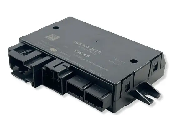 Volkswagen PASSAT B8 Tow bar trailer control unit/module 5Q0907383G 5Q0907383D 5DS01110421