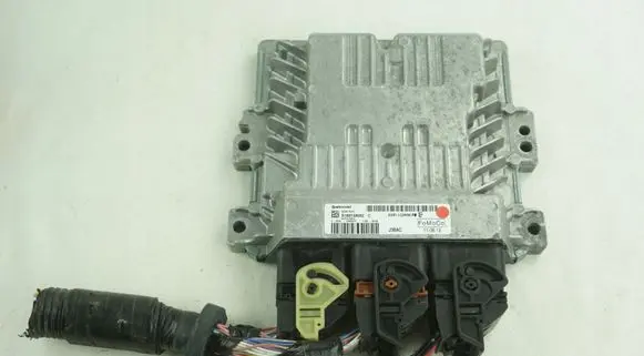 Mazda 3 III Engine control unit/module AV6112A650PE S180138002