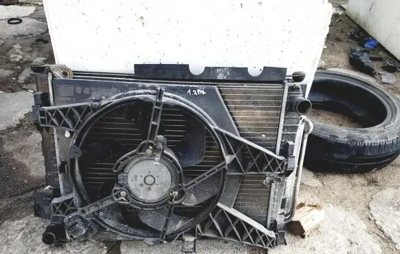 Renault Twingo II Radiator set 