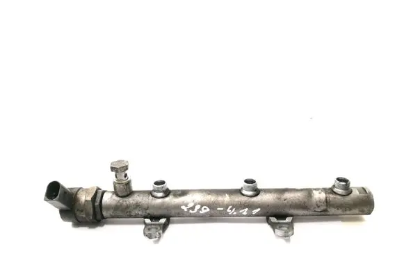 Audi A6 S6 C6 4F Fuel distributor 059130090AF 057130764F