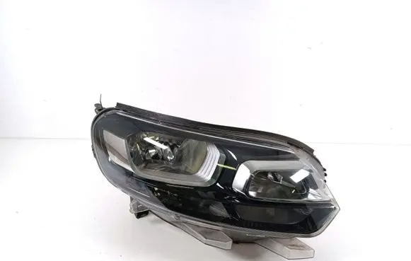 Opel Vivaro Headlight/headlamp 9808567880