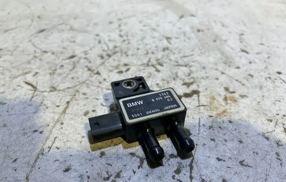 BMW X3 G01 Exhaust gas pressure sensor 8570686 1362 5061