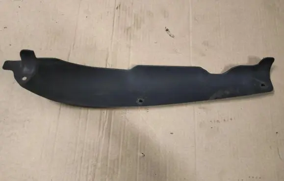 Porsche Boxster 986 Fender end trim 99650464101