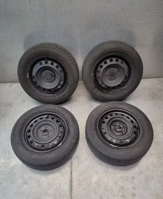 Toyota Yaris XP210 R15 steel rim 2151655