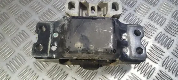 Volkswagen Golf V Engine mount bracket 1k0199555 173149