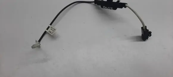 Chevrolet Camaro Aerial antenna amplifier 23278876 421251063