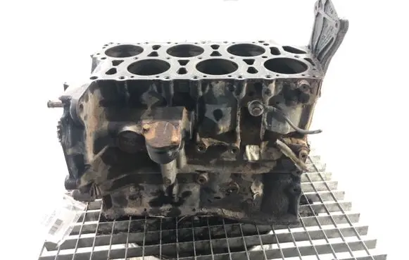 Ford Galaxy Engine block AYL