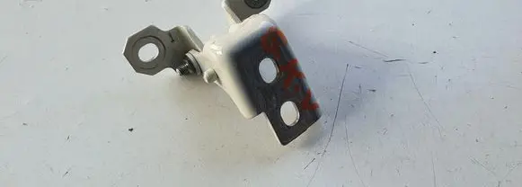 Renault Captur Rear door upper hinge